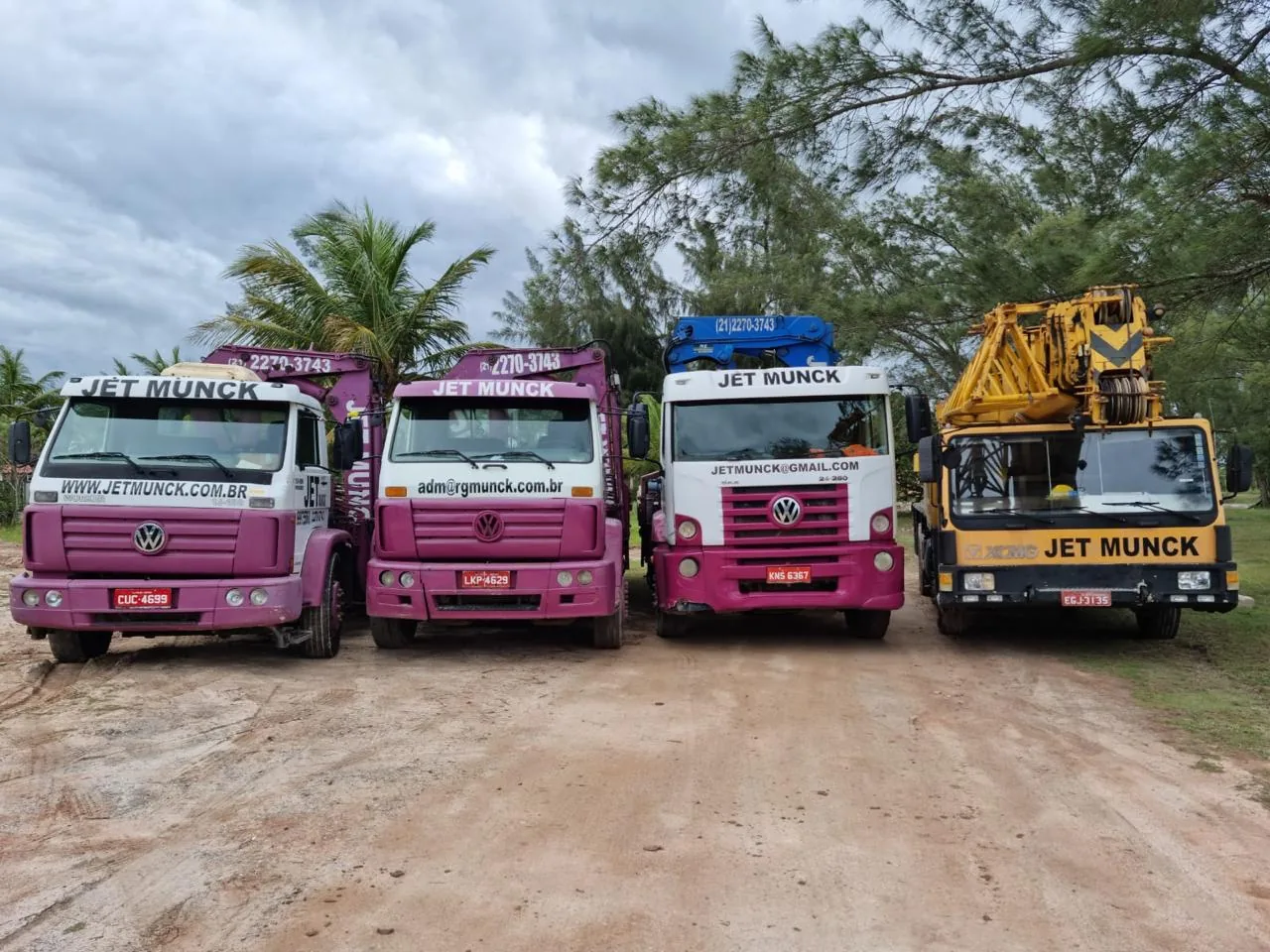 Frota de caminhões e equipamentos
